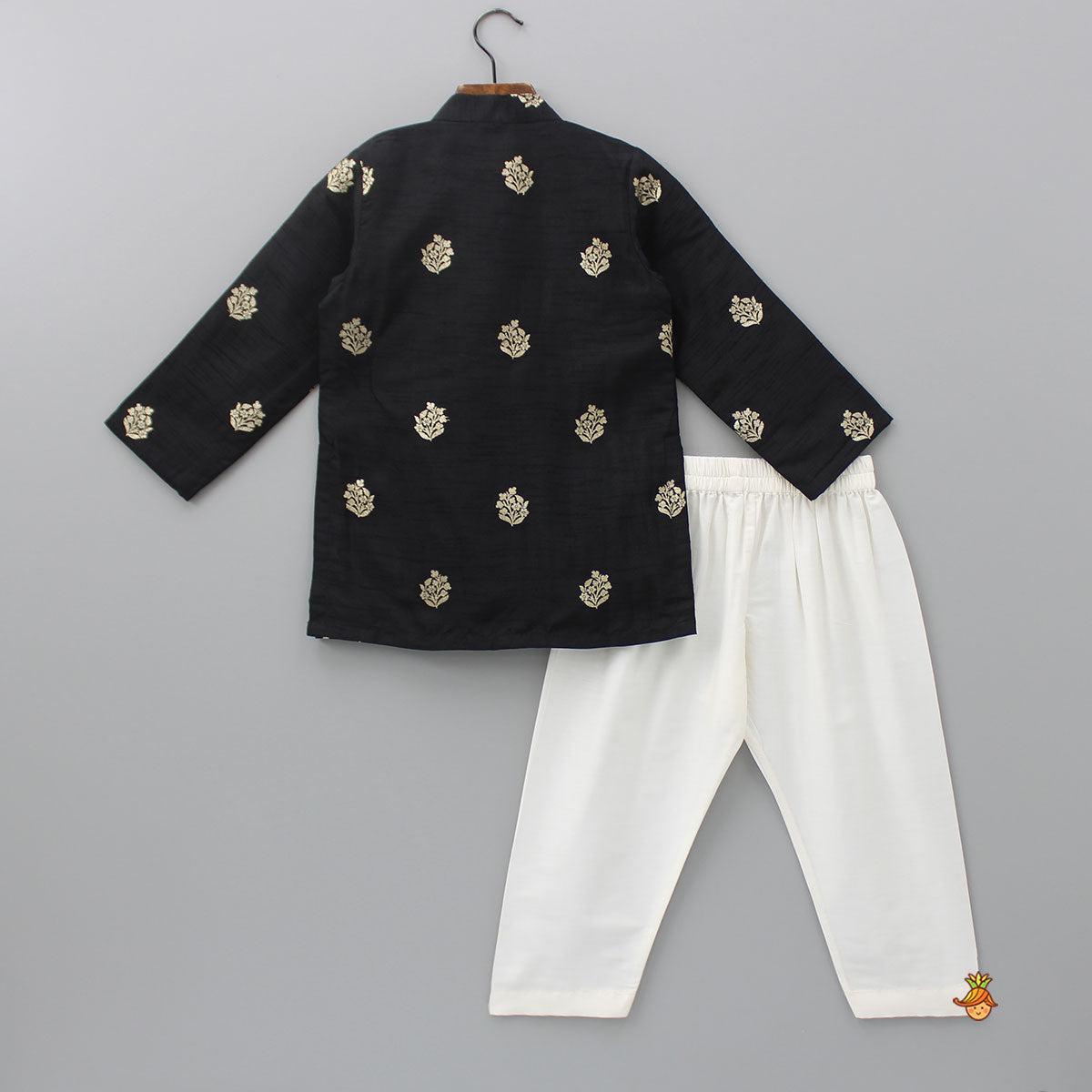 Black Embroidered Kurta With Pyjama