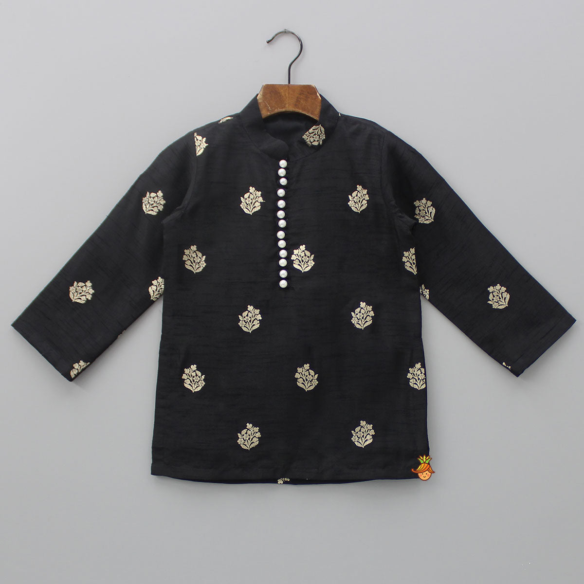 Black Embroidered Kurta With Pyjama