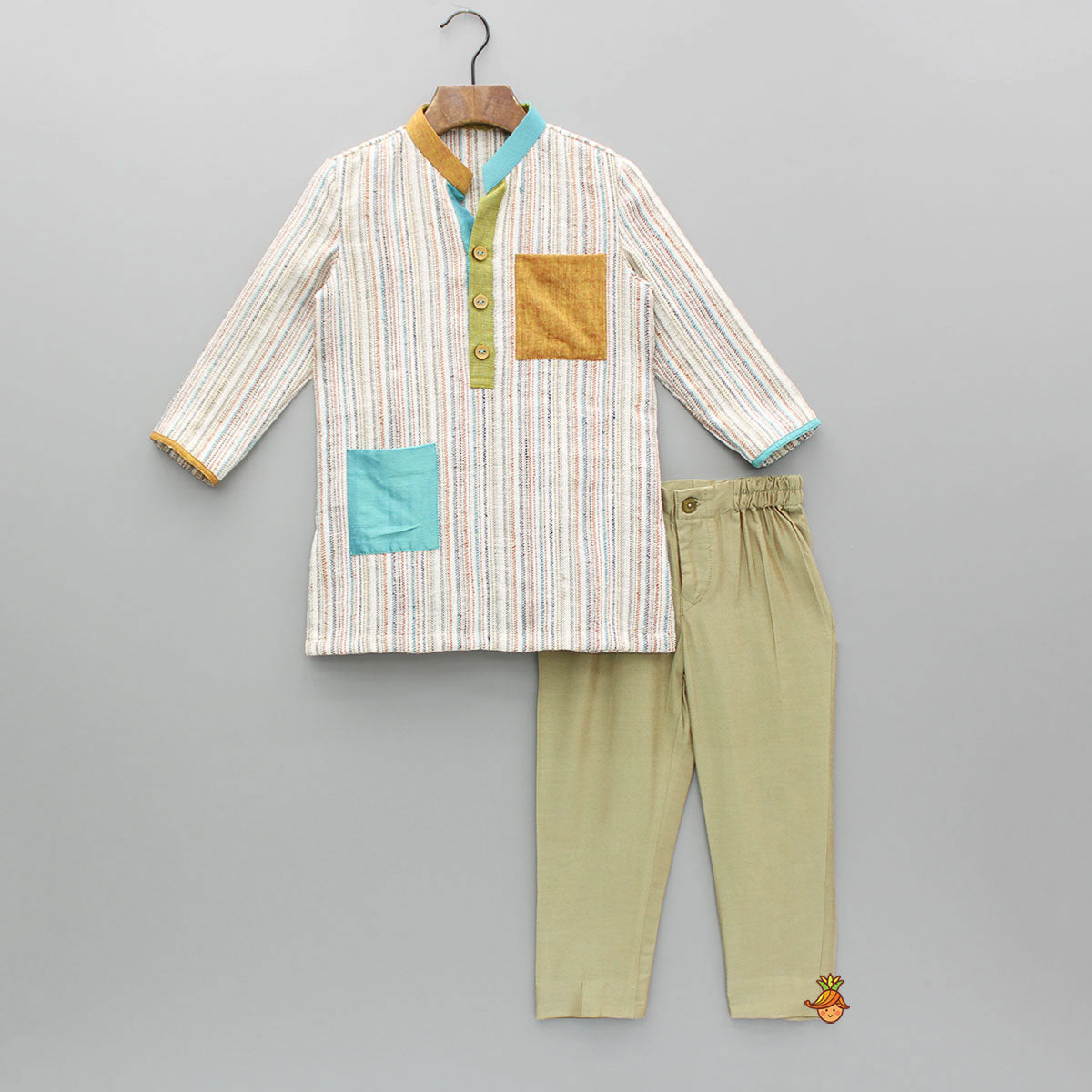 Multicoloured Pocket Detailed Kurta With Pant