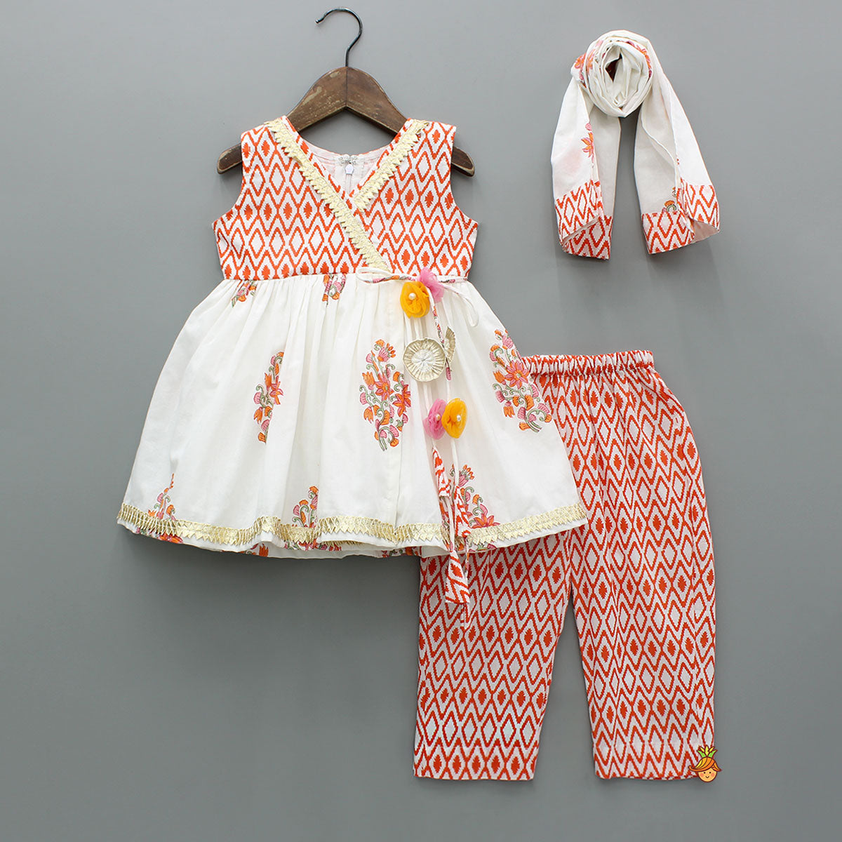 Printed Gota Lace Work Kurti With Pant And Matching Dupatta