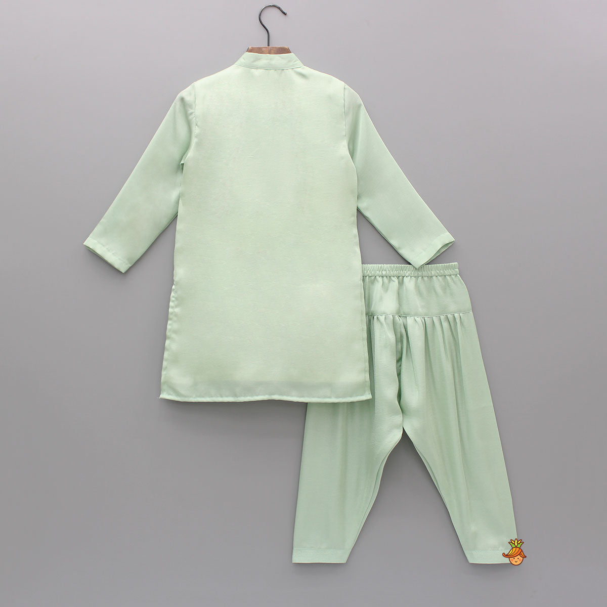 Green Elegant Draped Kurta With Animal Embroidered Applique And Salwar