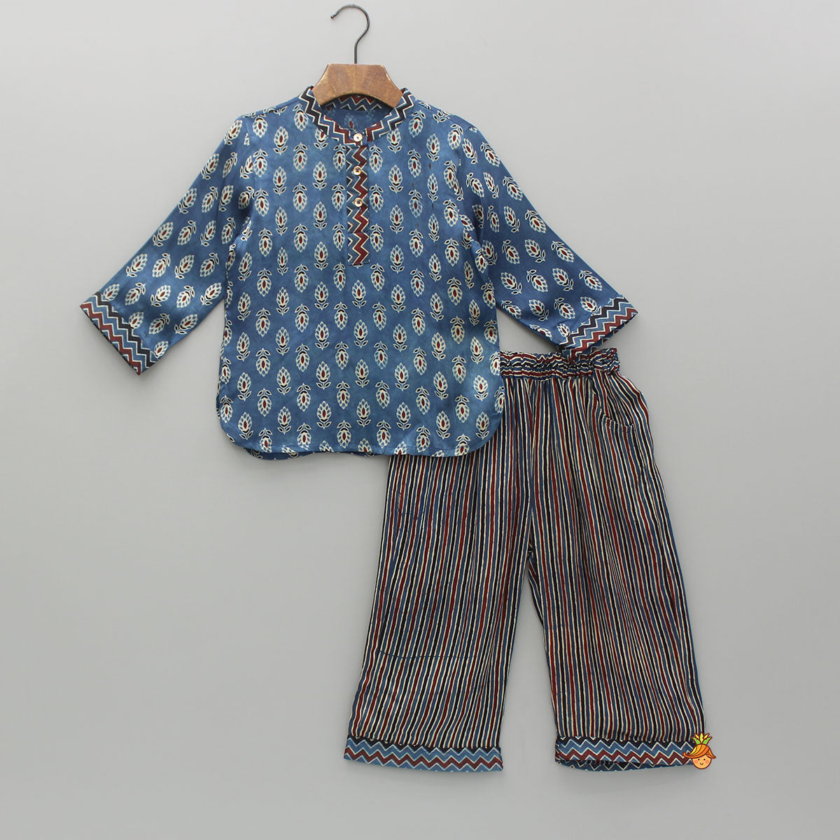 Blue Printed Kurta With Striped Pant