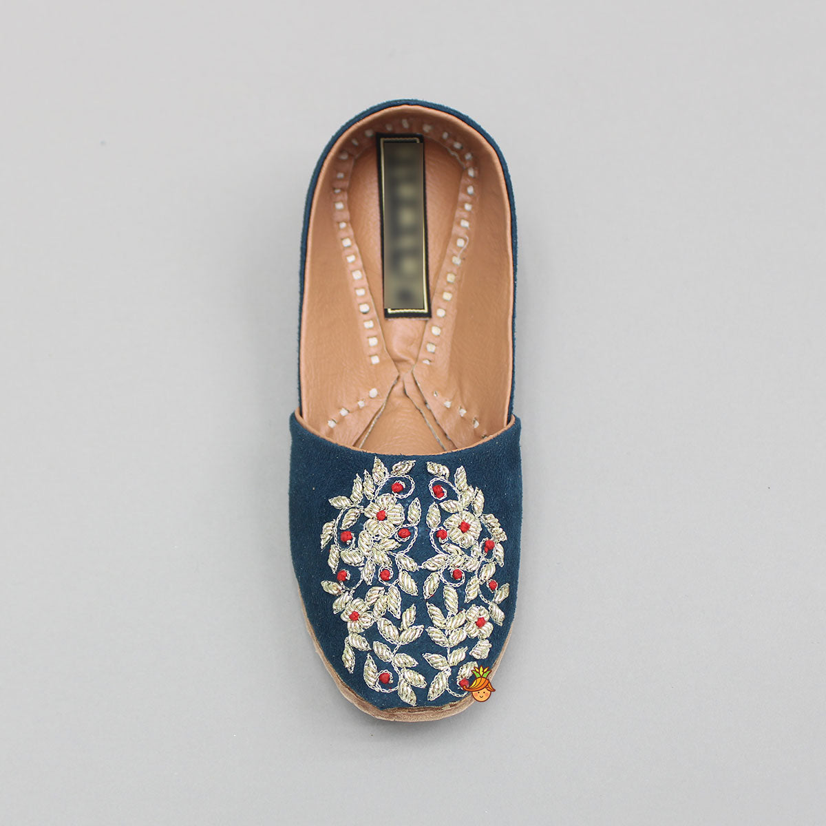 Blue Zardozi Embroidered Jutti