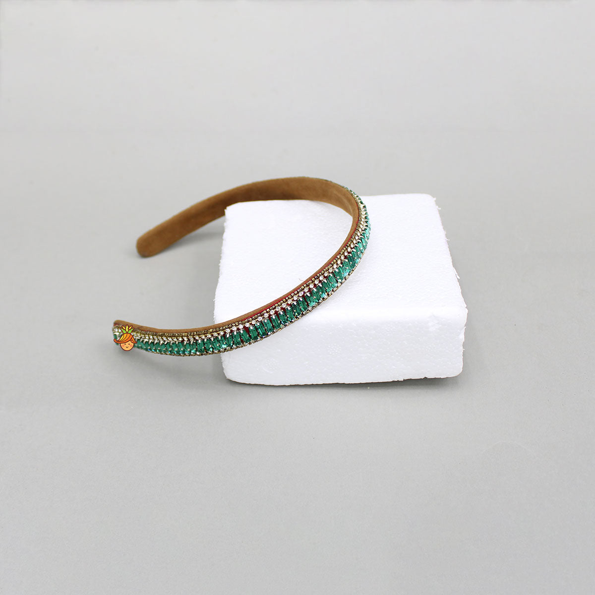 Green Artificial Stones Embellished Hairband