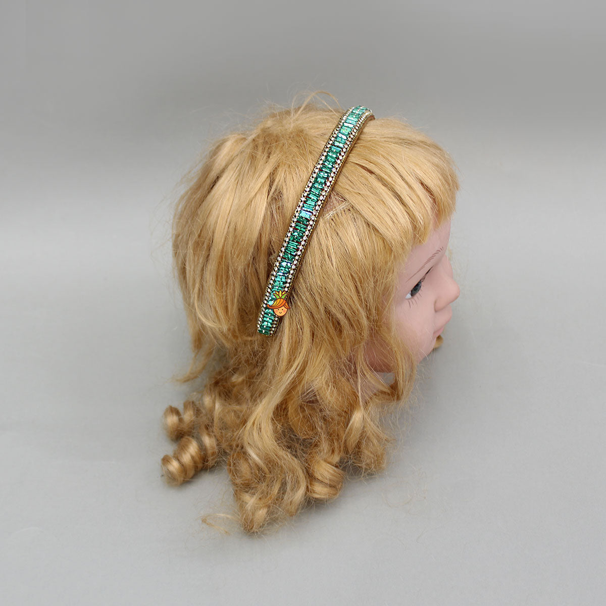 Green Artificial Stones Embellished Hairband