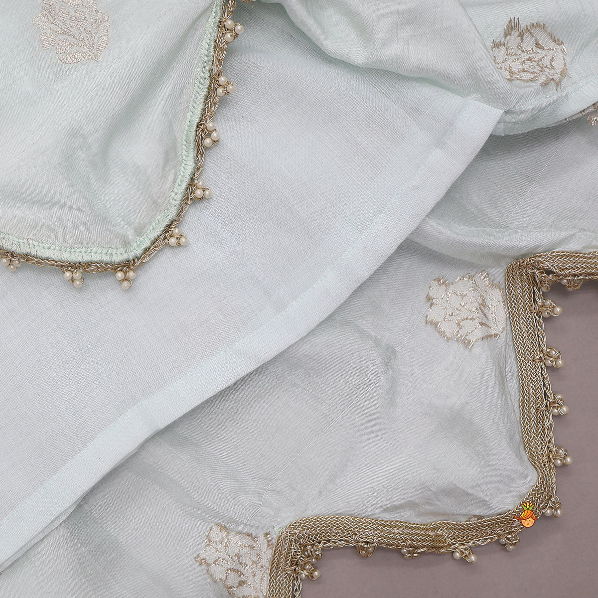 Elegant Kurti With Scalloped Hem