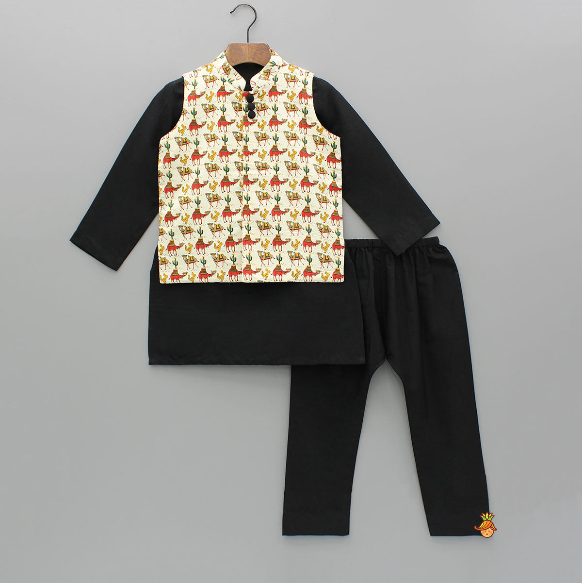 Black Kurta And Printed Jacket With Pyjama