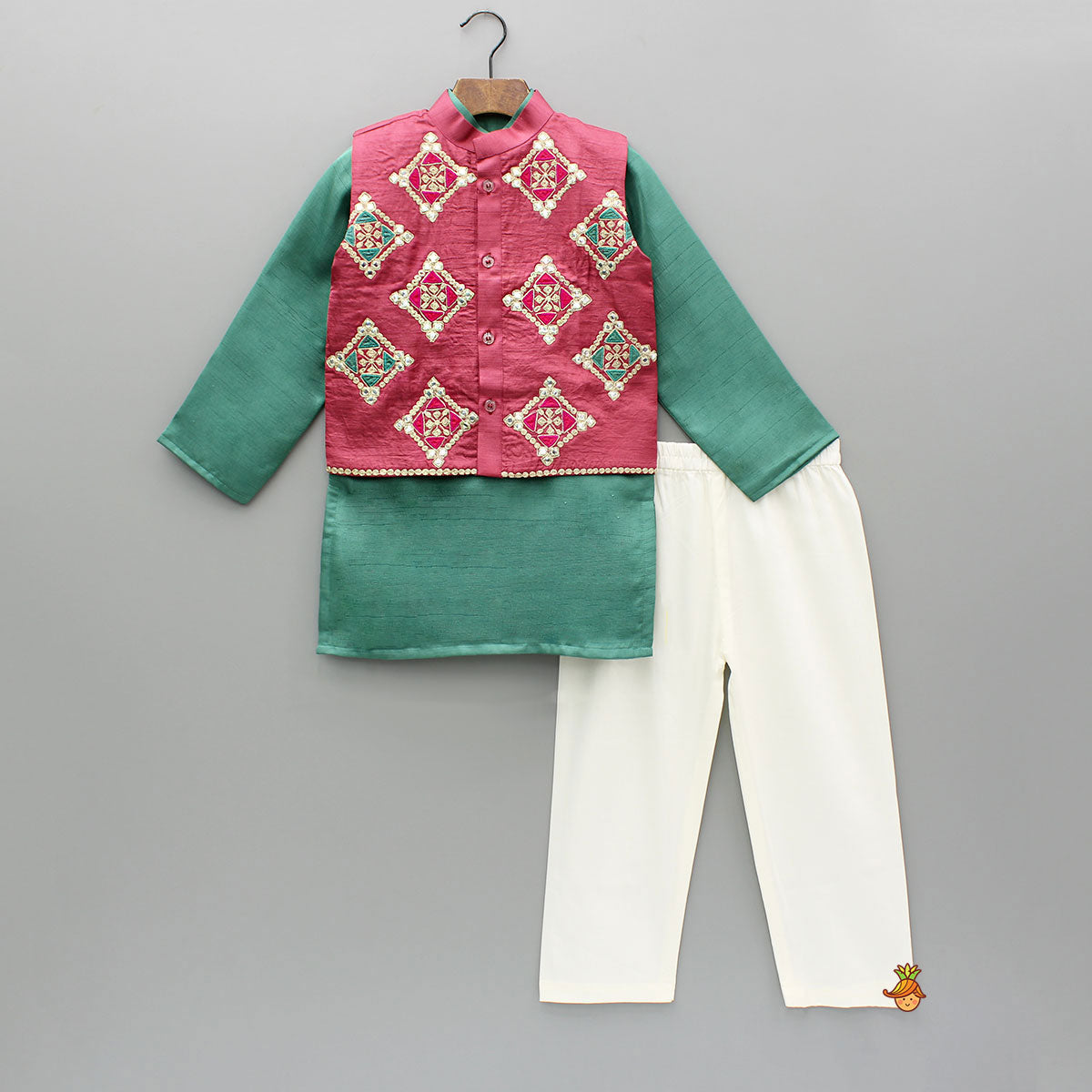 Green Kurta And Embroidered Jacket With Pyjama