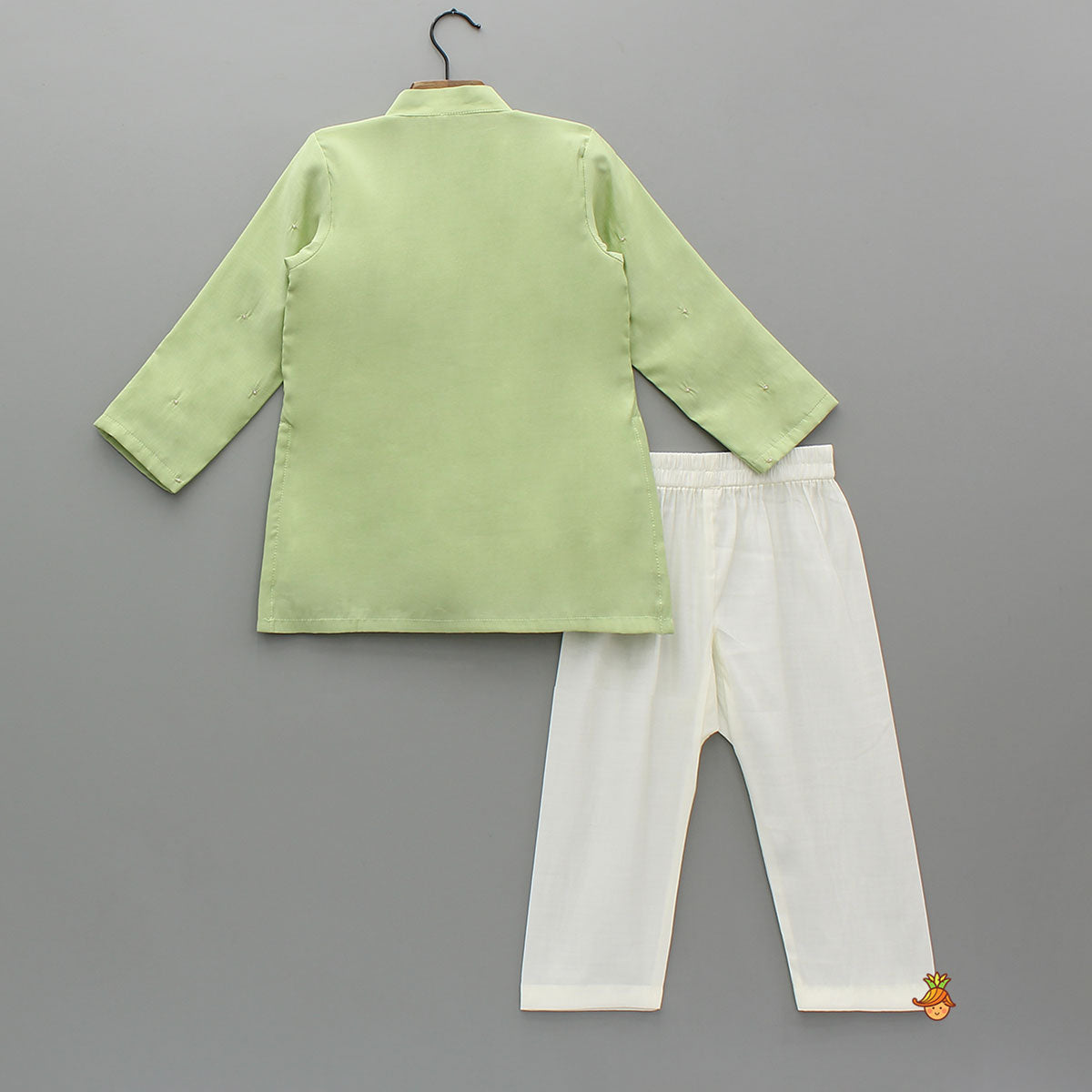 Zardozi Embroidered Green Kurta And Pyjama