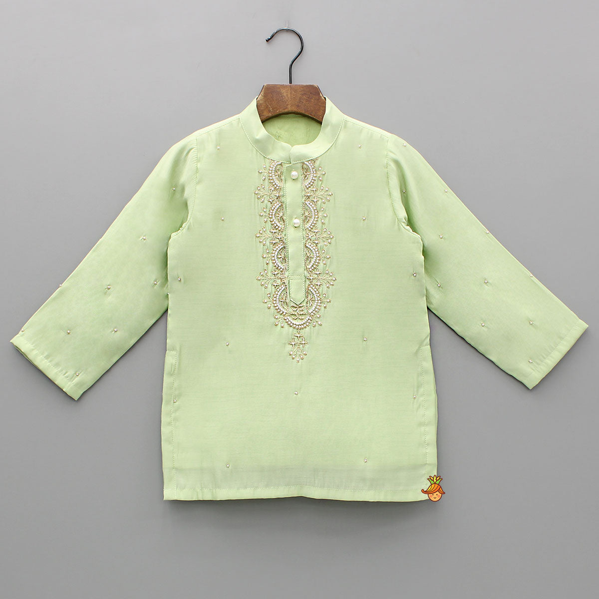 Embroidered Green Kurta And Pyjama