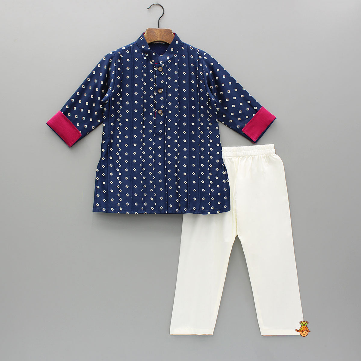 Blue Pintuck Detailed Chanderi Kurta And Pyjama