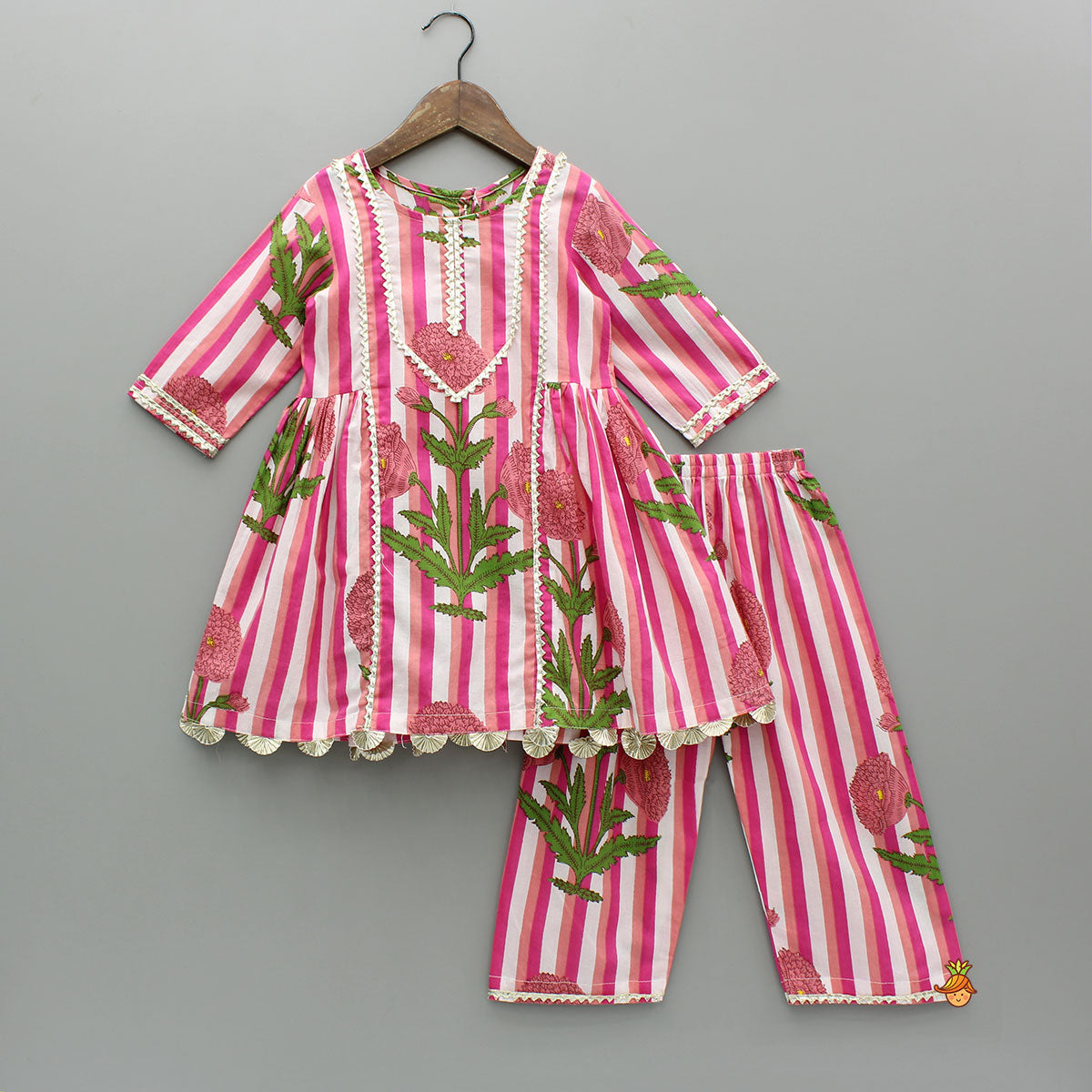 Pink Printed Gota Lace Detailed Kurti And Pant