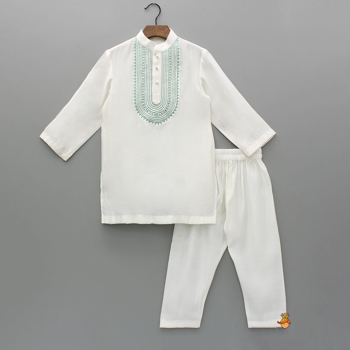 Embroidered Off White Kurta And Pyjama