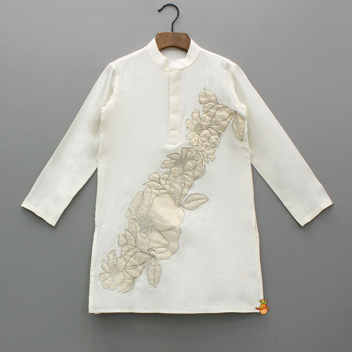 Chanderi Kurta With Applique Embroidery And Pyjama