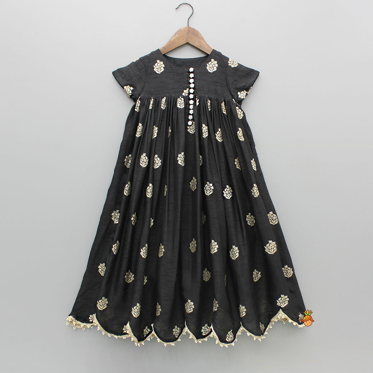 Black Embroidered Scalloped Hem Kurti