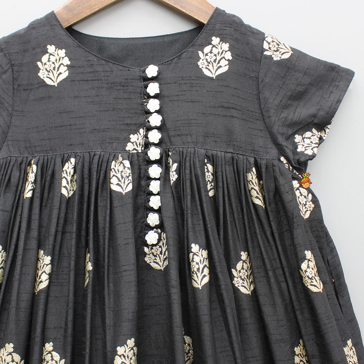 Black Embroidered Scalloped Hem Kurti