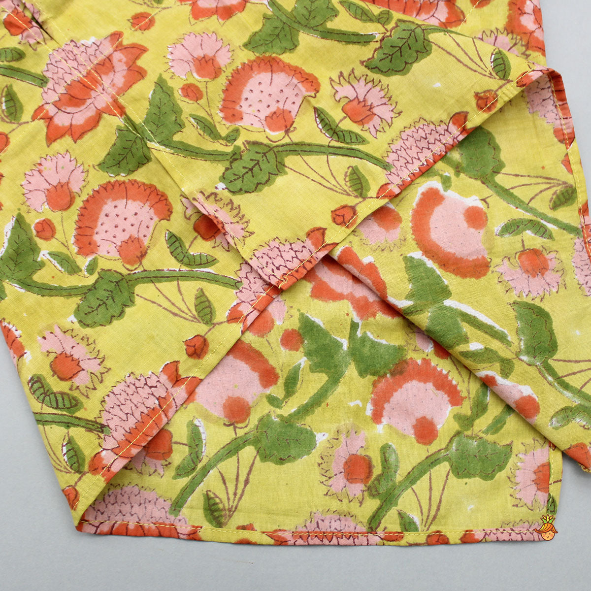 Floral Printed Multicolor Kurta With Pyjama
