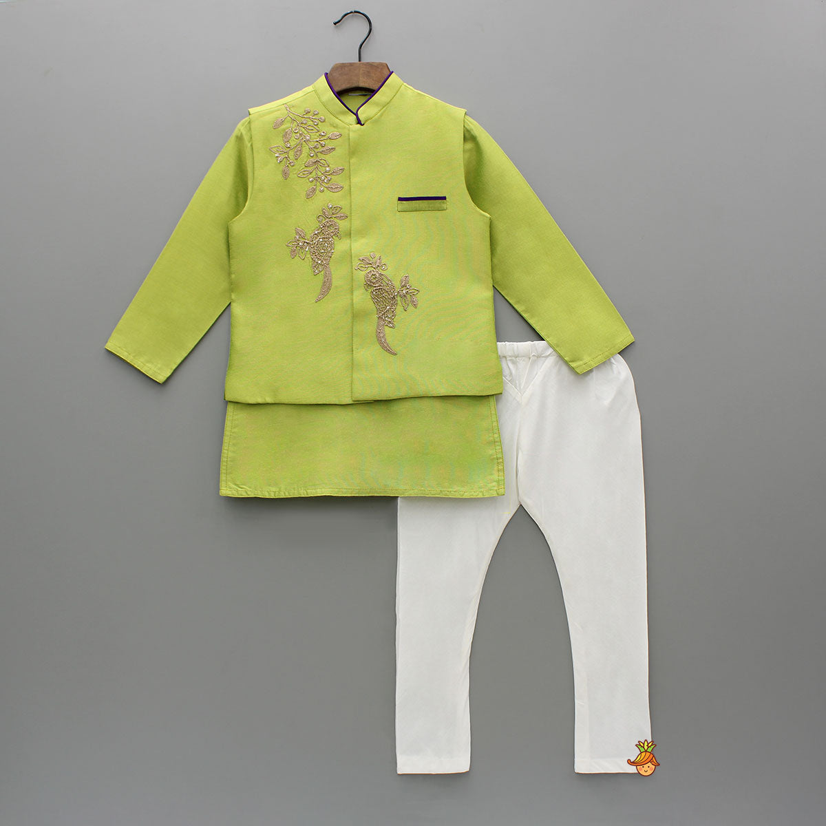 Green Kurta With Bird Embroidered Jacket And Pyjama