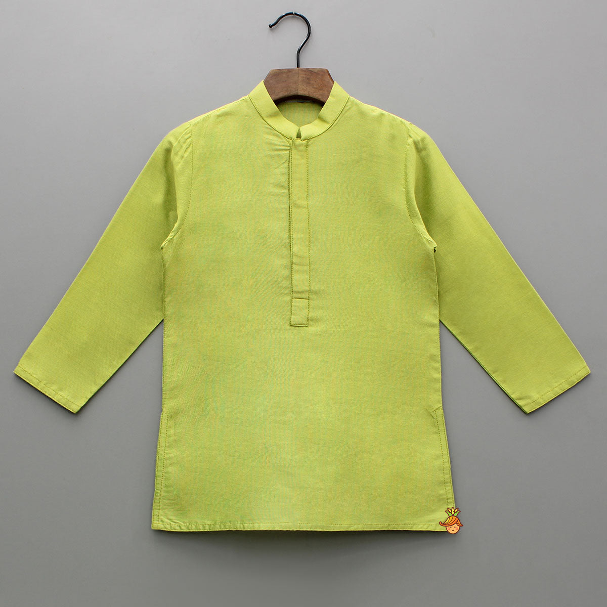 Green Kurta With Bird Embroidered Jacket And Pyjama