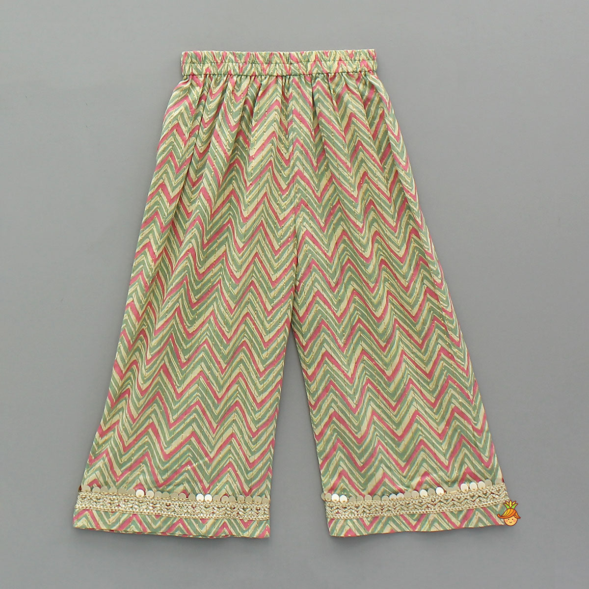 Stylish Kaftan Top And Chevron Printed Palazzo