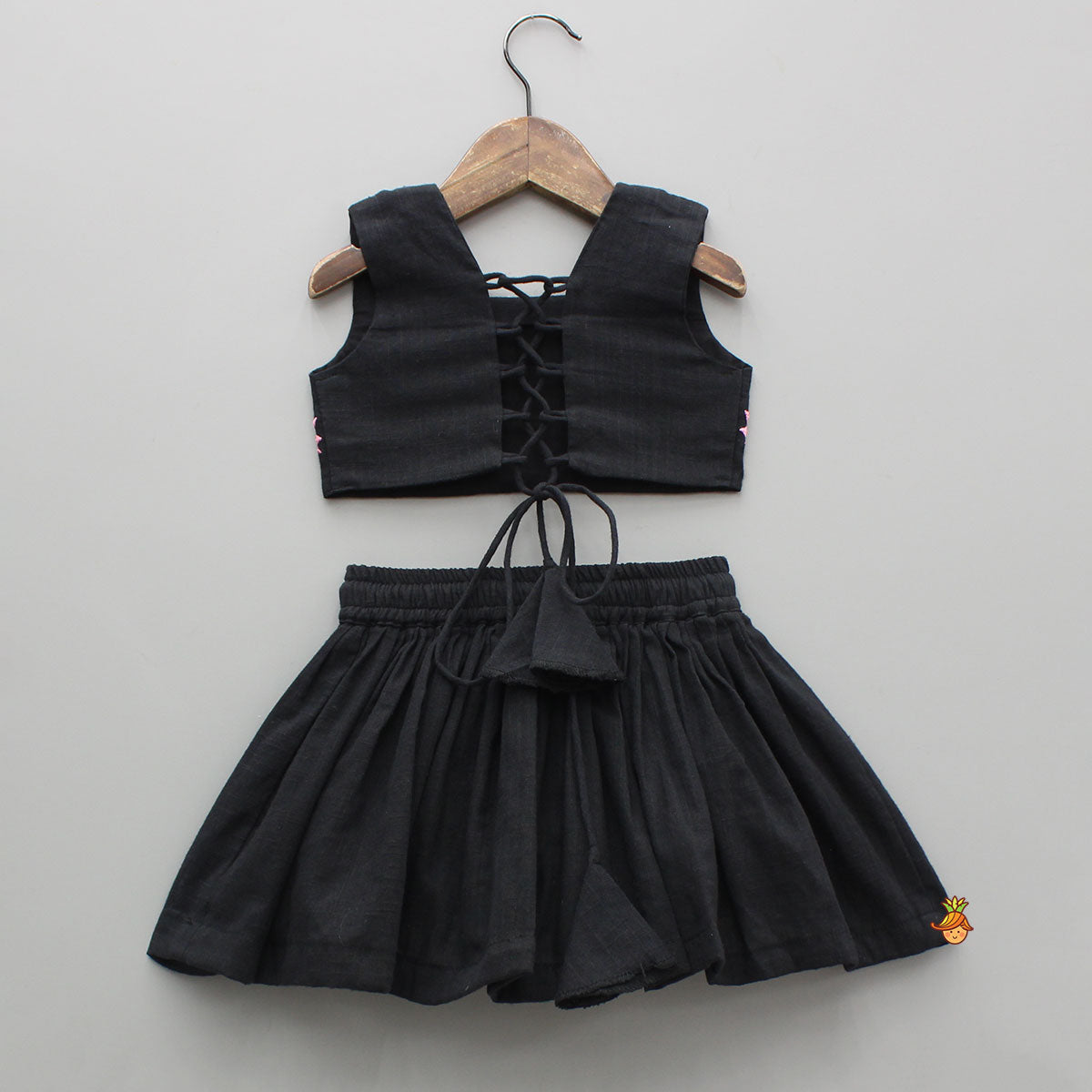 Cute Floral Embroidered Black Crop Top With Skorts