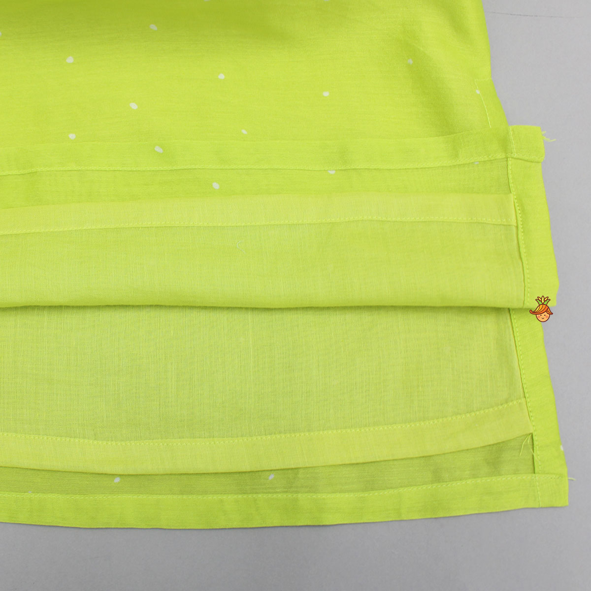 Green Polka Dot Embroidered Kurta With Pyjama