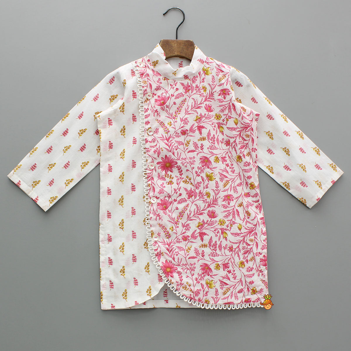 Side-Button Detailed Floral Printed Kurta And Pyjama