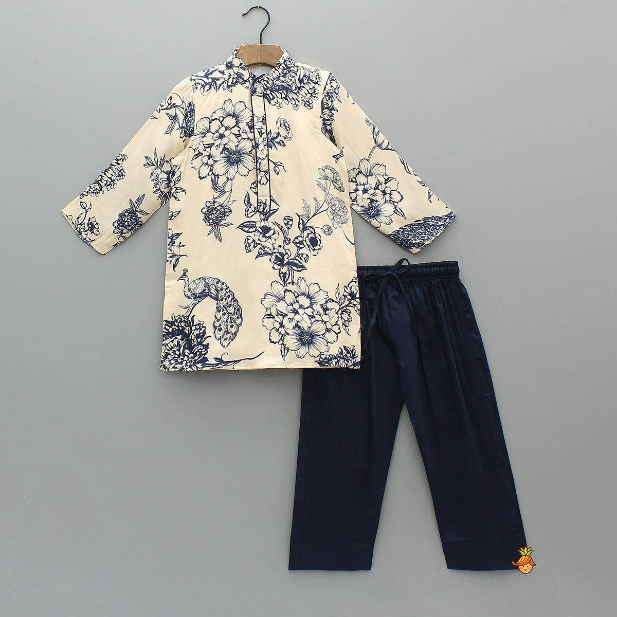 Blue And White Floral Print Kurta And Pyjama