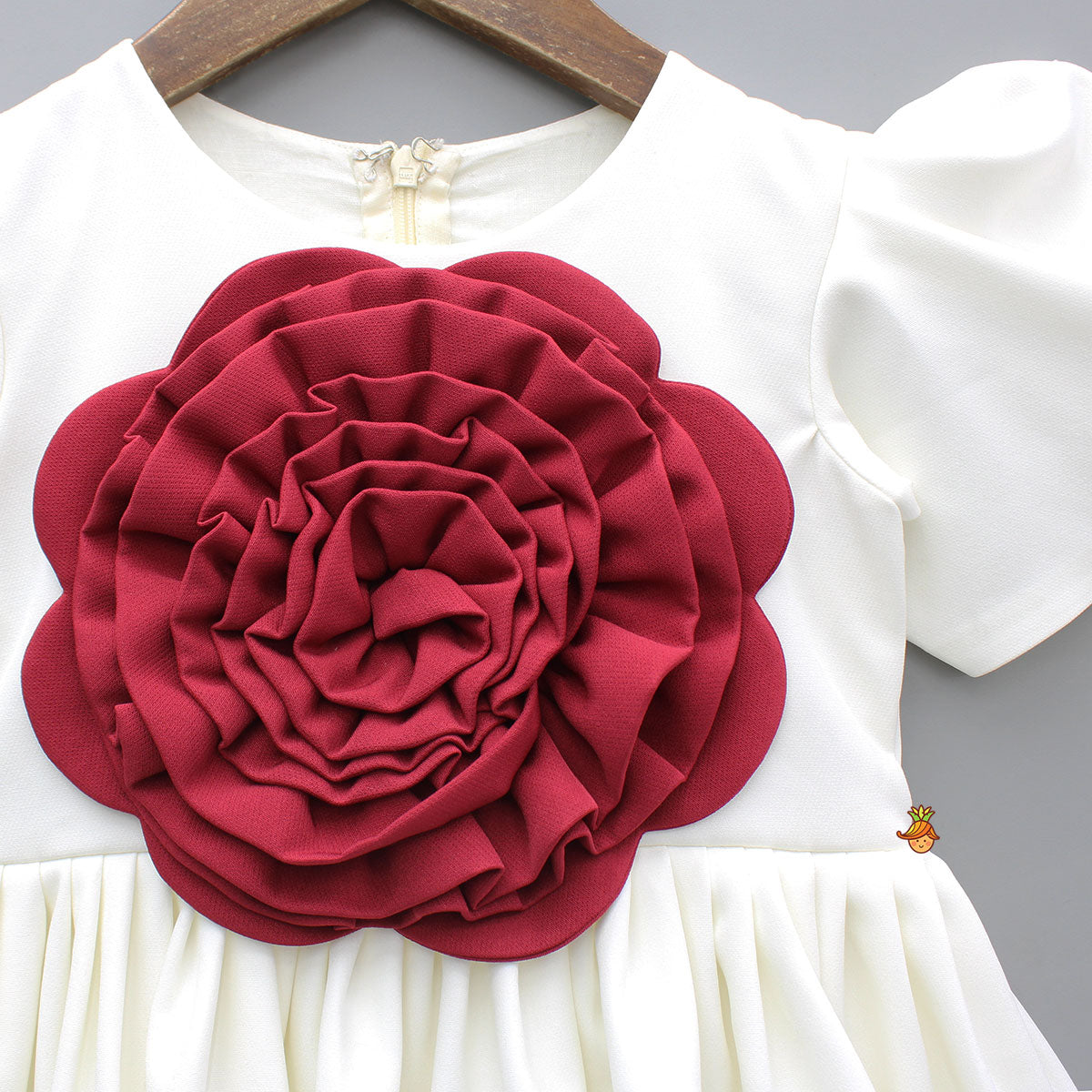Red Flower Adorned Elegant Off White Puff Sleeve Dress