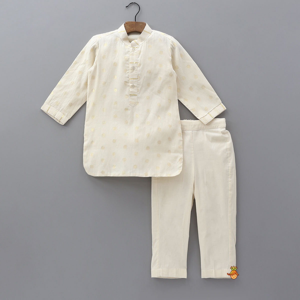 Off White Embroidered Cotton Kurta With Shimmery Pocket Square Jacket And Pyjama