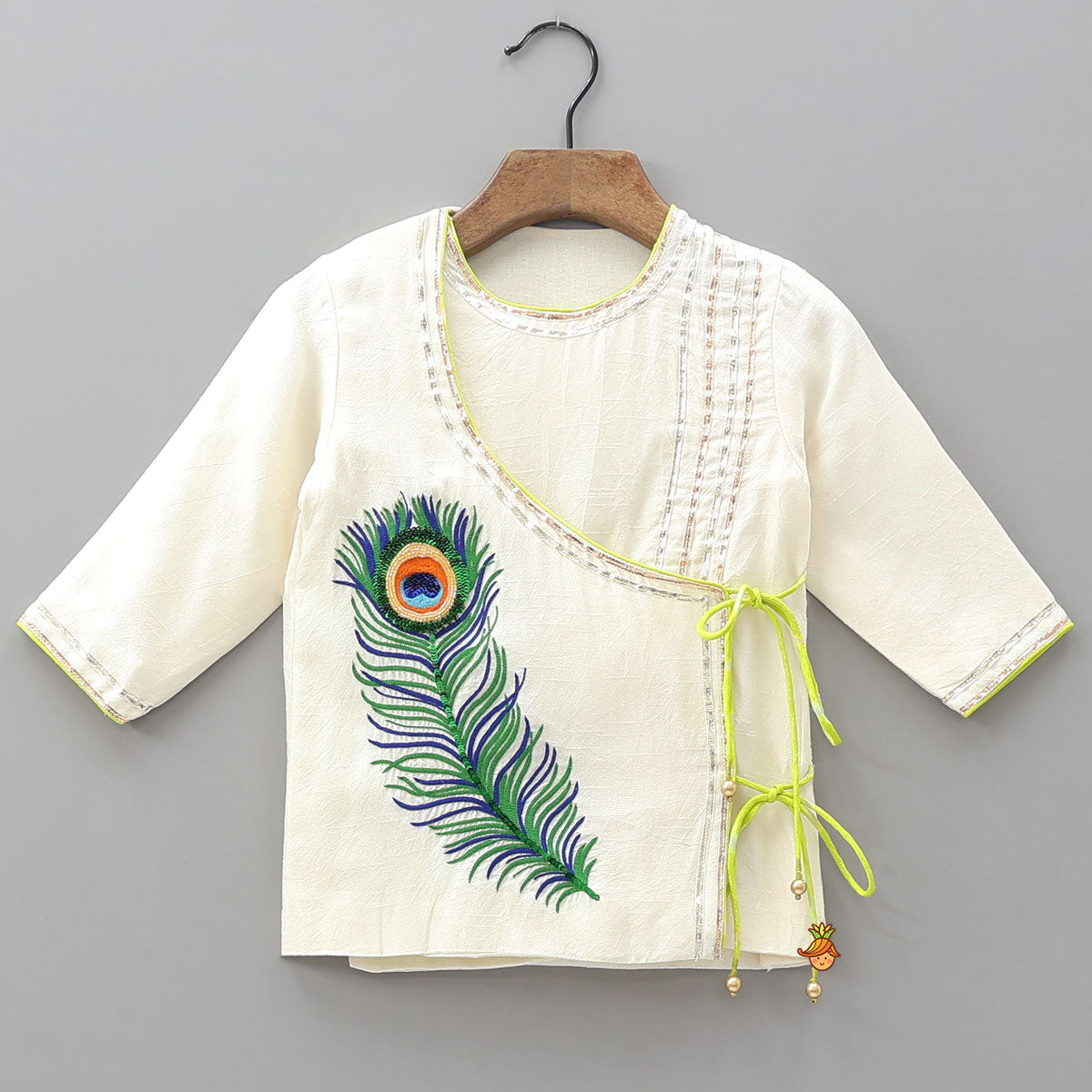 Mor Pankh Embroidered Kurta And Dhoti With Mukut And Basuri
