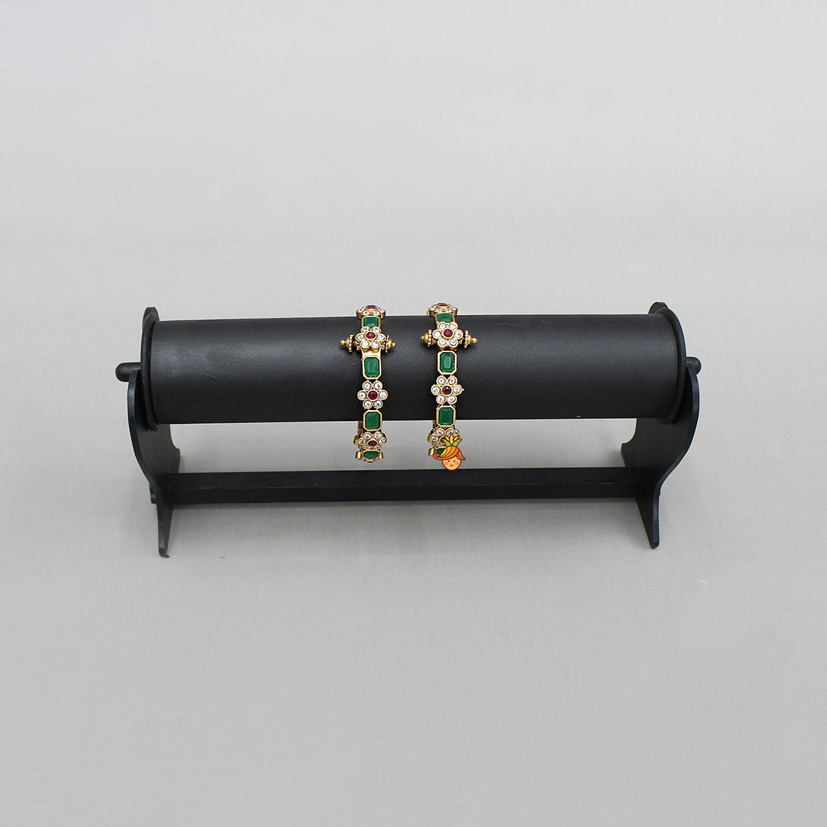 Screw Closure Charming Floral Bangles