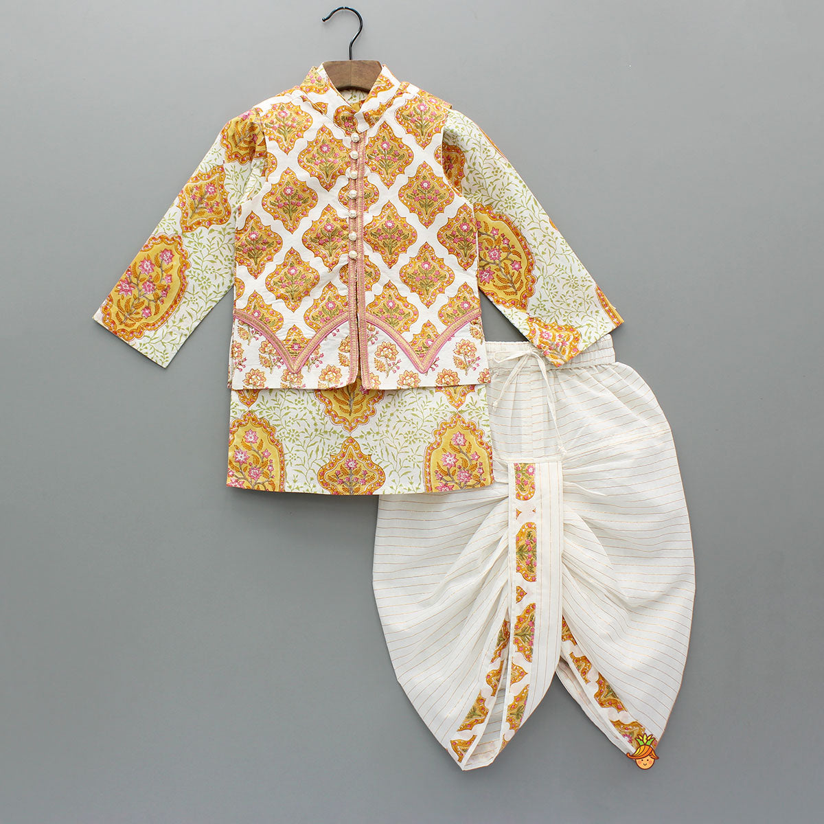 Ethnic Floral Print Kurta With Stylish Jacket And Dhoti
