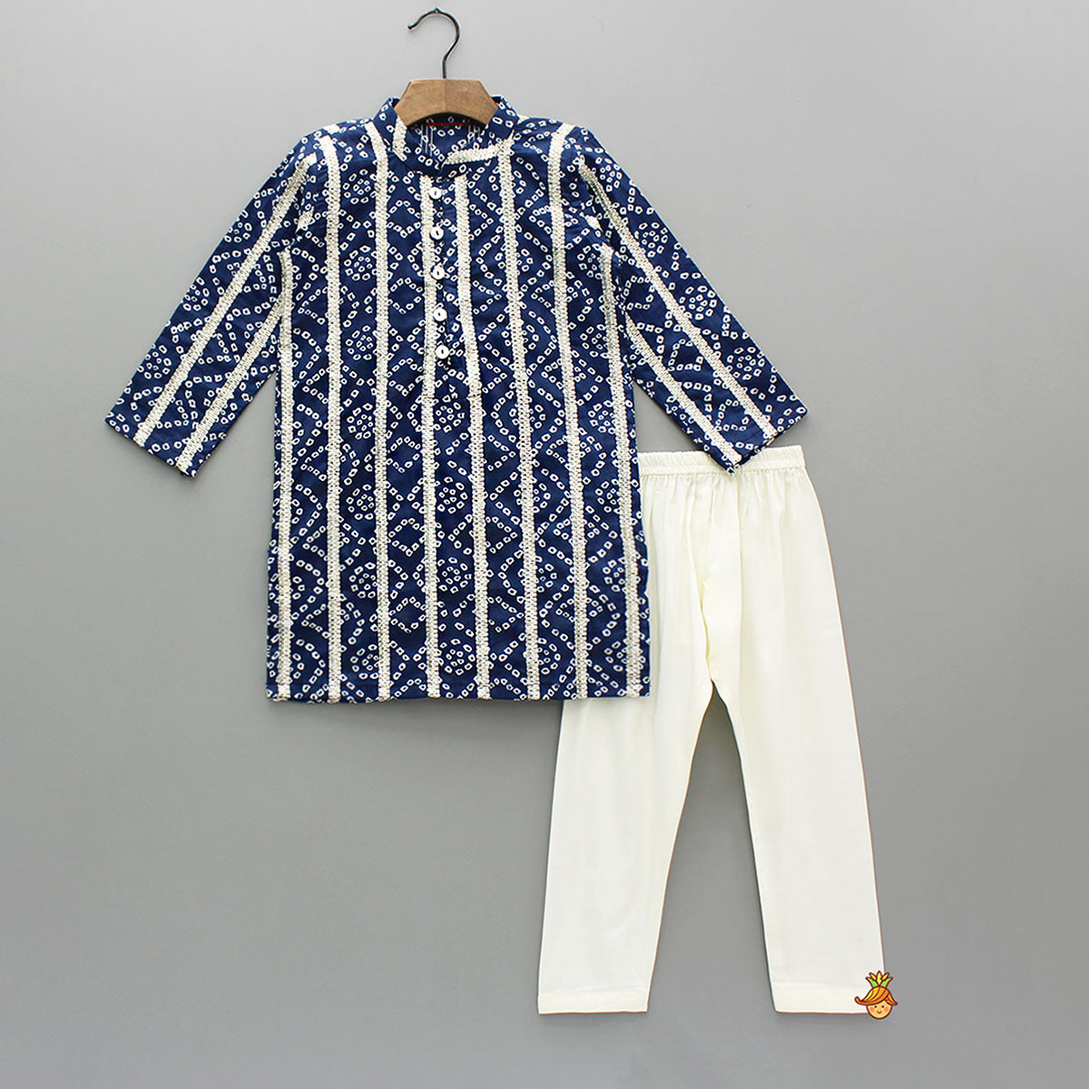 Bandhani Printed Cotton Kurta With Off White Pyjama