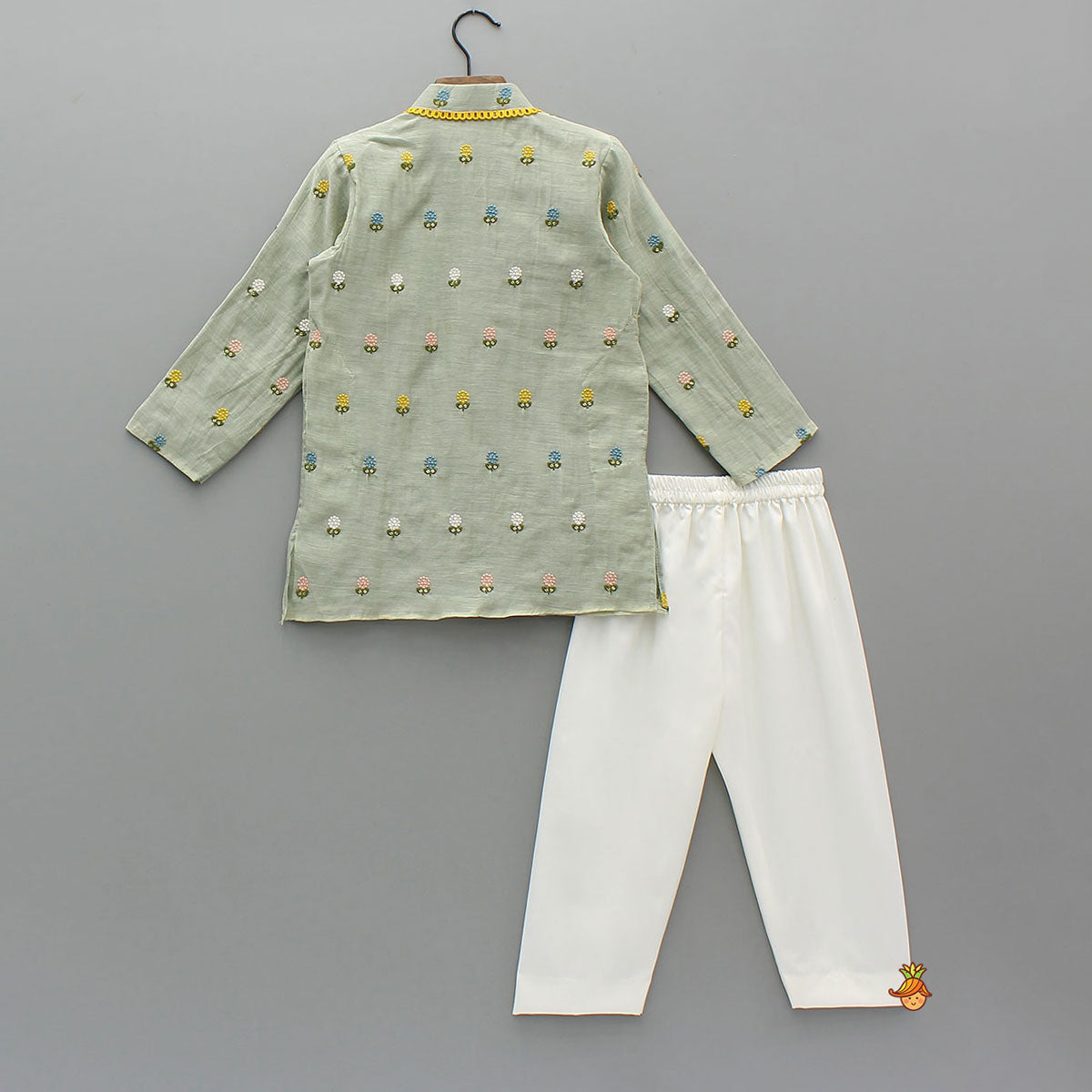 Floral Embroidered Mul Chanderi Kurta With Pyjama