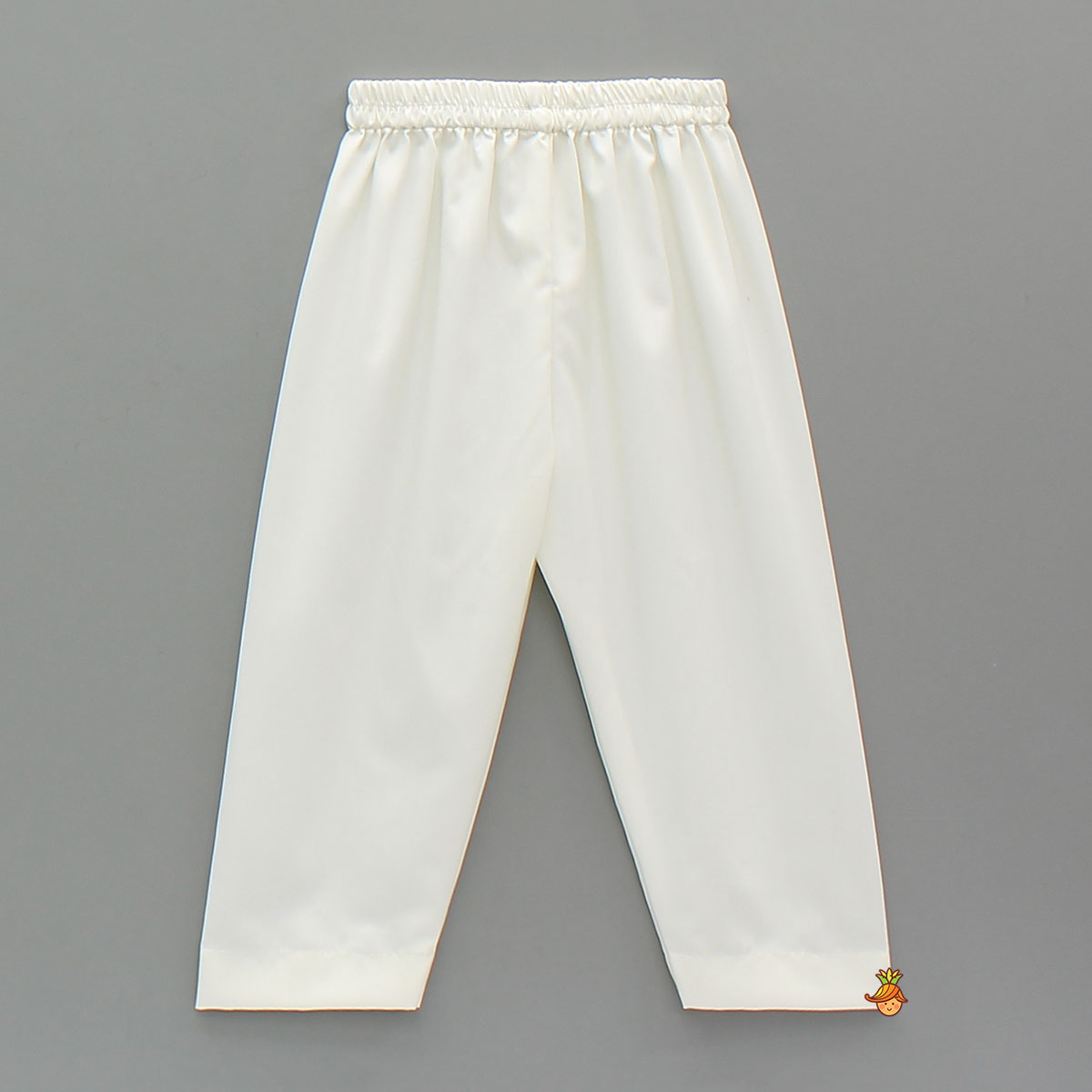 Floral Embroidered Mul Chanderi Kurta With Pyjama