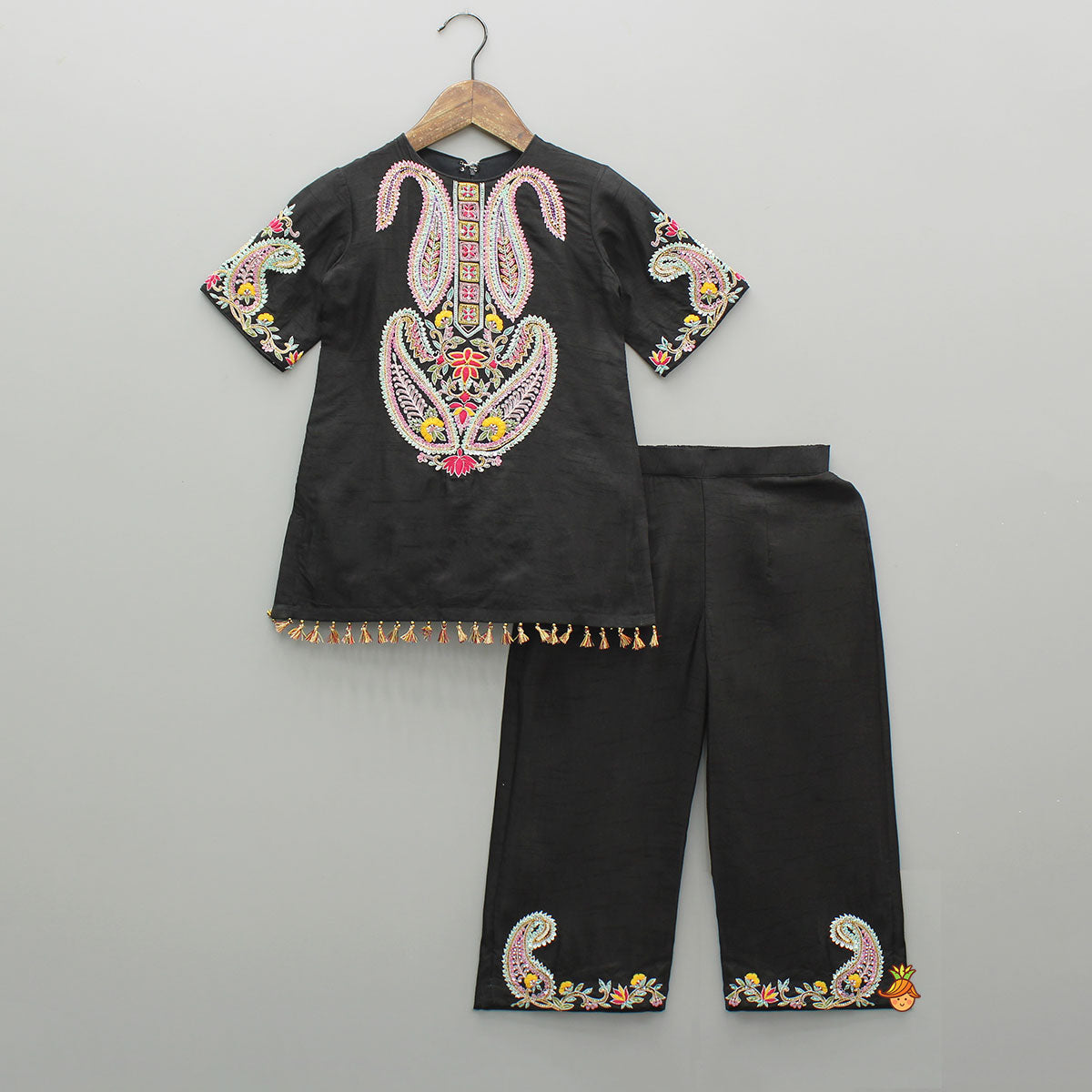 Embroidered Black Beautiful Kurti With Pant