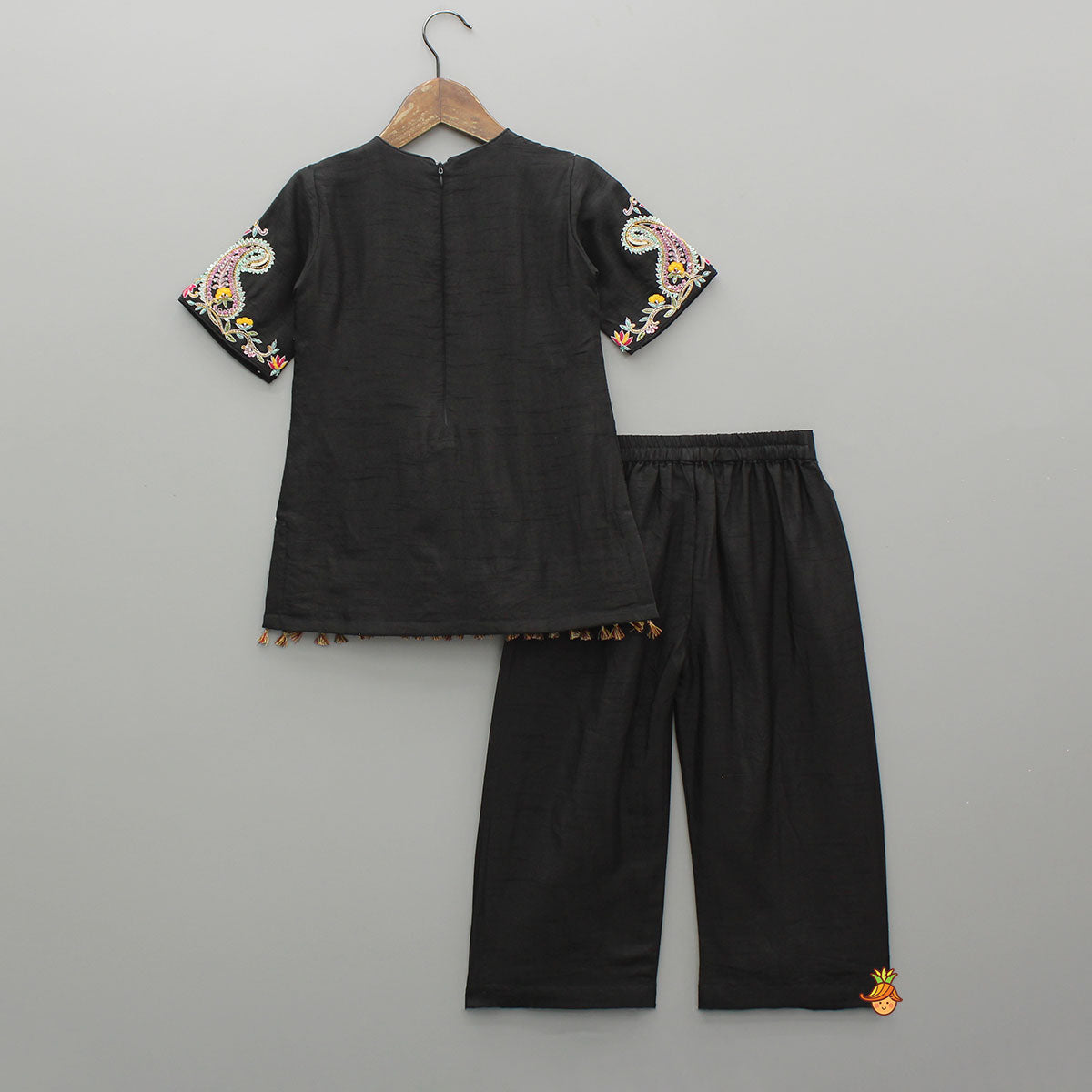 Embroidered Black Beautiful Kurti With Pant