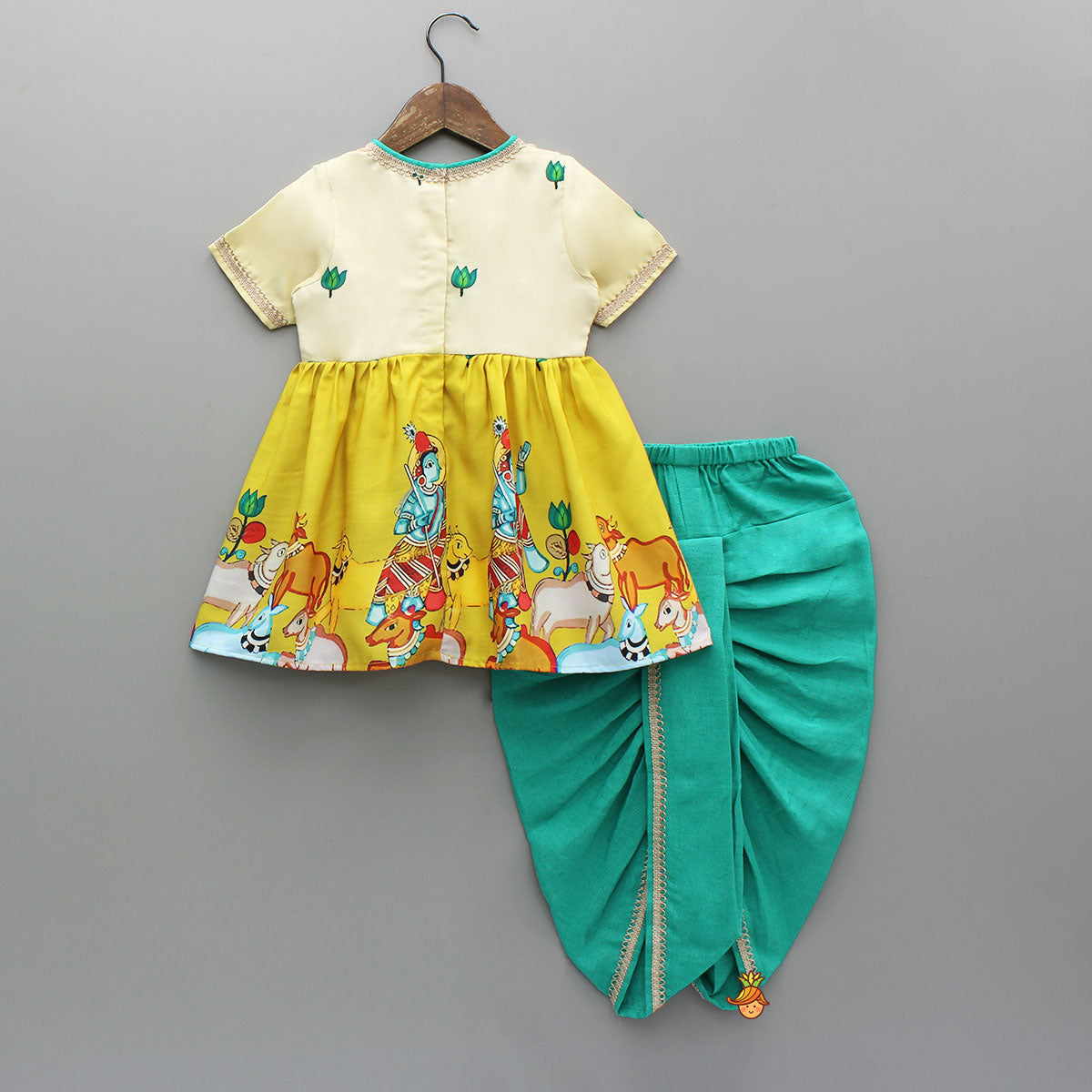 Kanha Printed Peplum Top With Dhoti And Hairband