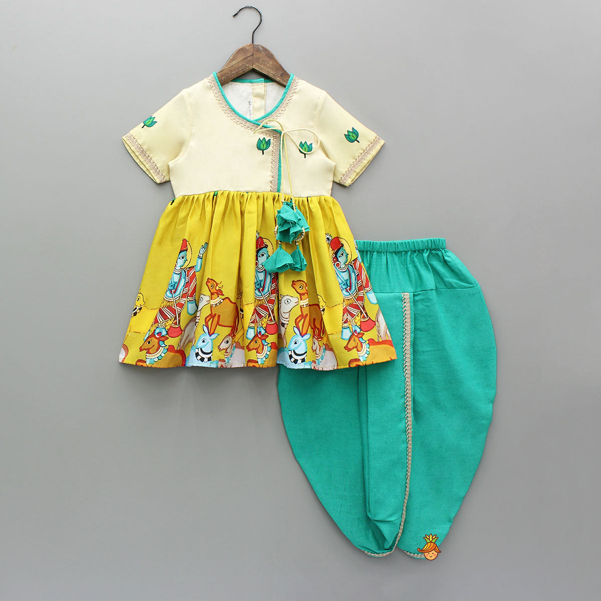 Kanha Printed Peplum Top With Dhoti And Hairband