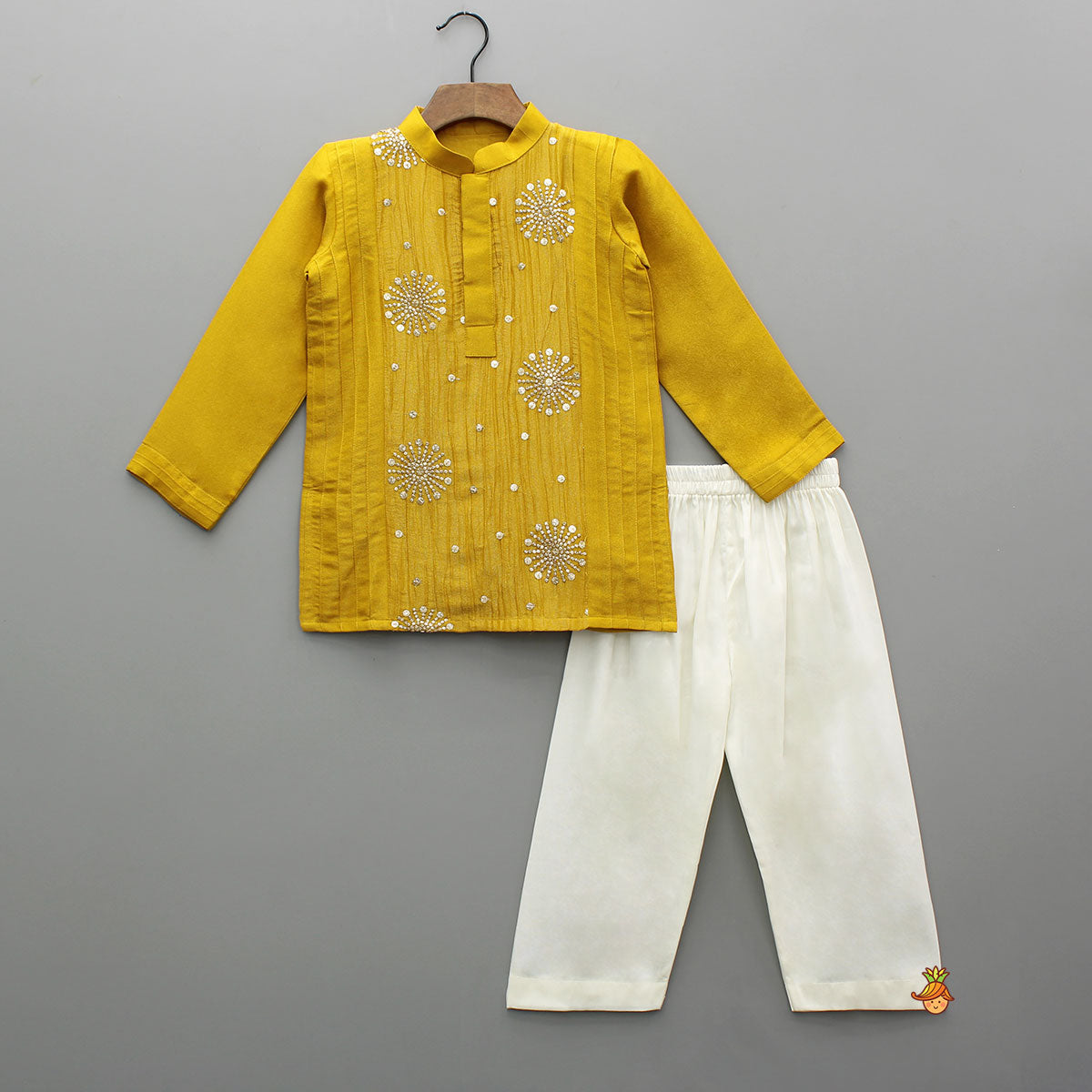 Shimmery Sequin Embroidered Crush Tissue Detailed Kurta With Pyjama