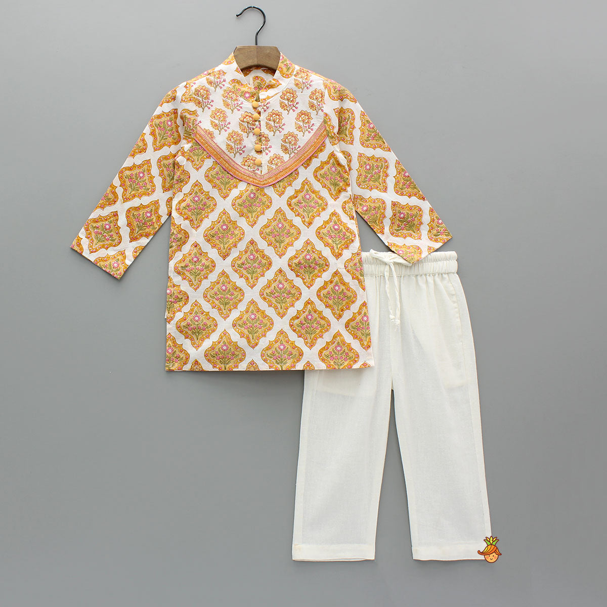 Ethnic Floral Print Kurta And Pyjama