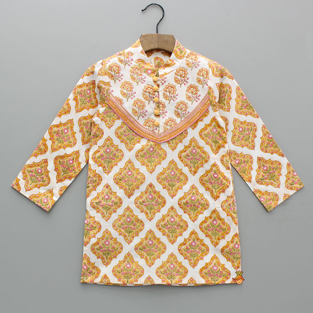 Ethnic Floral Print Kurta And Pyjama