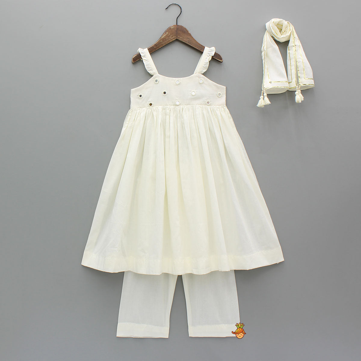Elegant White Strappy Kurti With Pant And Dupatta
