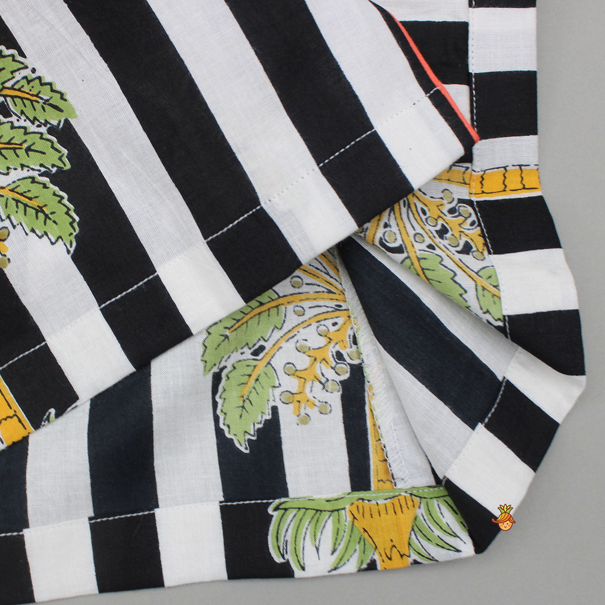 Black And White Striped Printed Cotton Sleepwear