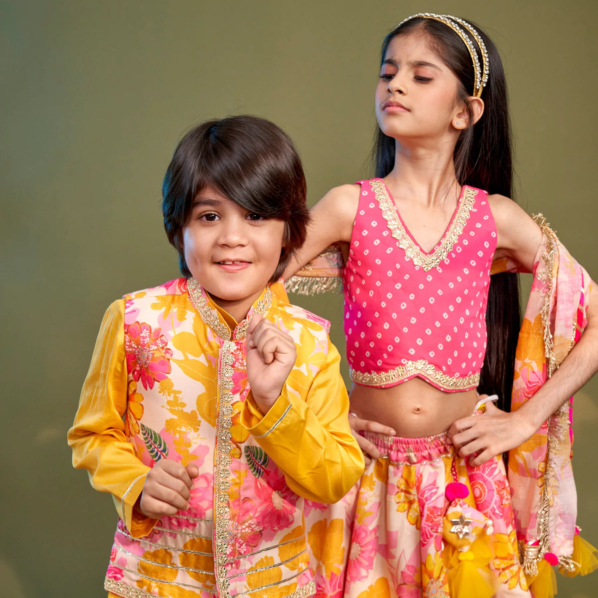 Front Placket Kurta With Floral Printed Multicolour Jacket And Pyjama twinning model image 2