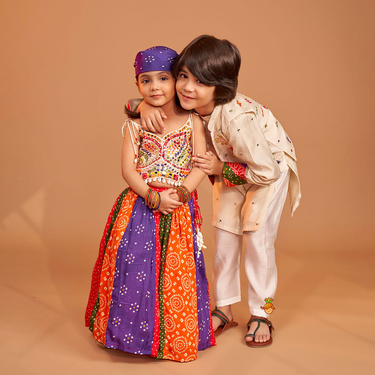 Mirror Embroidered Bandhej Detailed Kurta With Front Open Mirror Work Jacket And Pyjama twinning model image 2