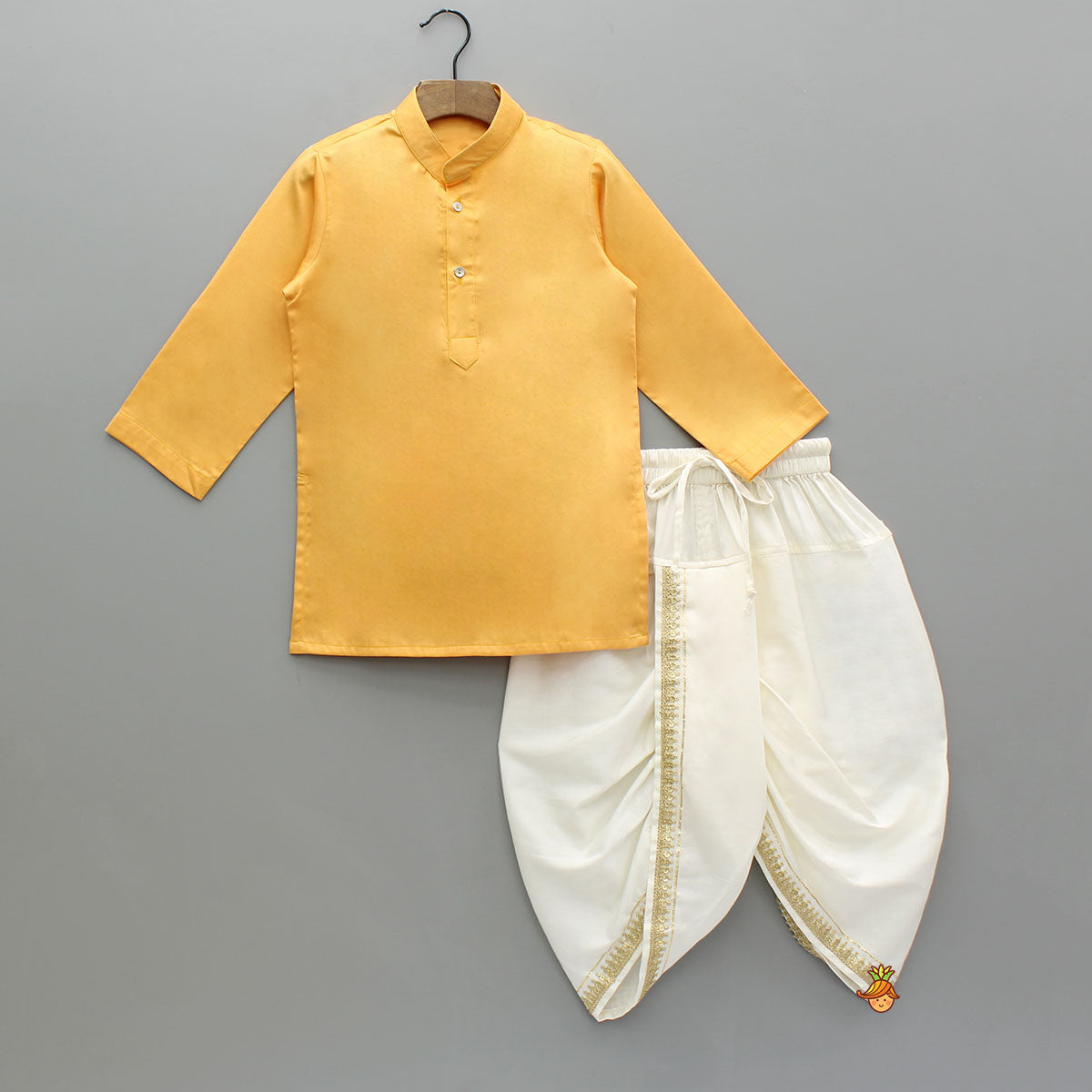 Orange Ethnic Kurta With Lace Embroidered Sleeveless Jacket And Dhoti