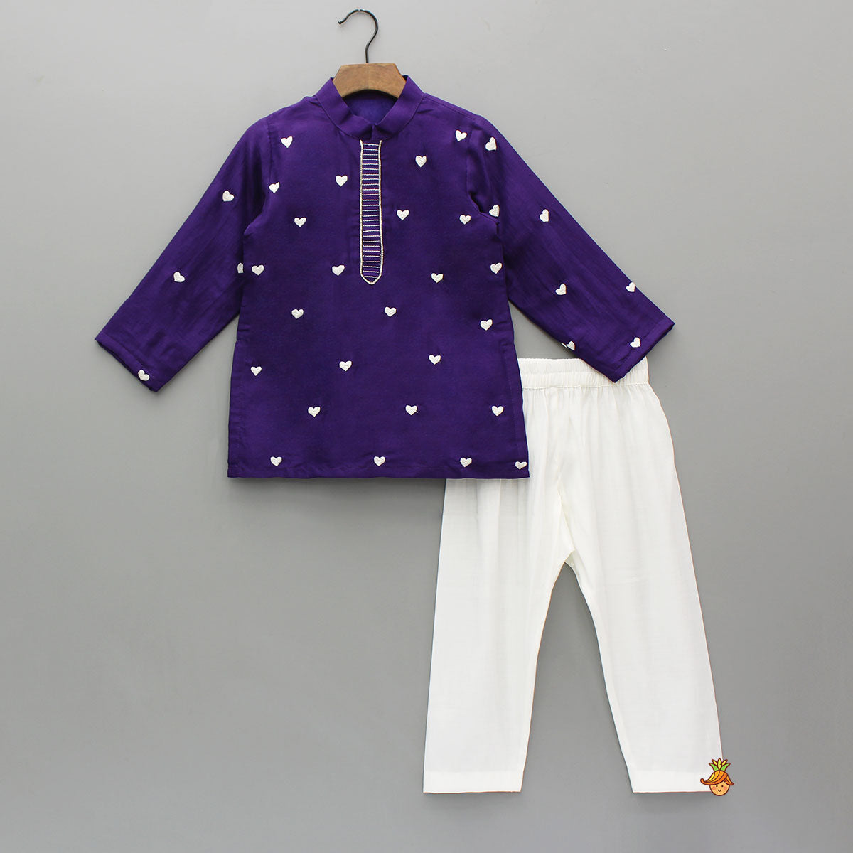 Purple Thread Embroidered Kurta With Off White Pyjama