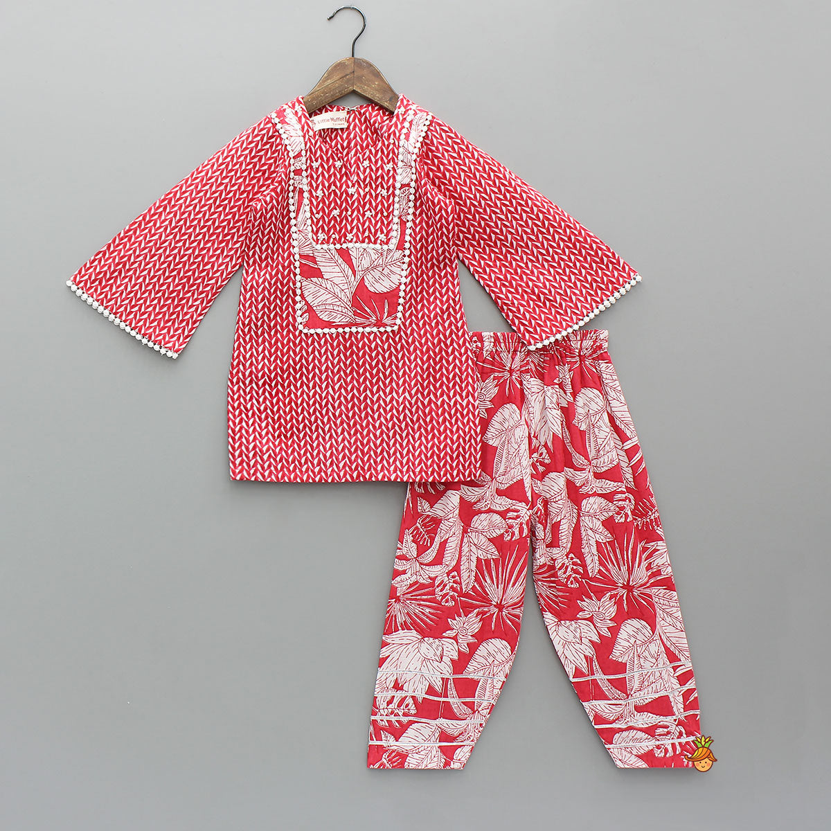 Flared Sleeves Printed Kurti And Pant
